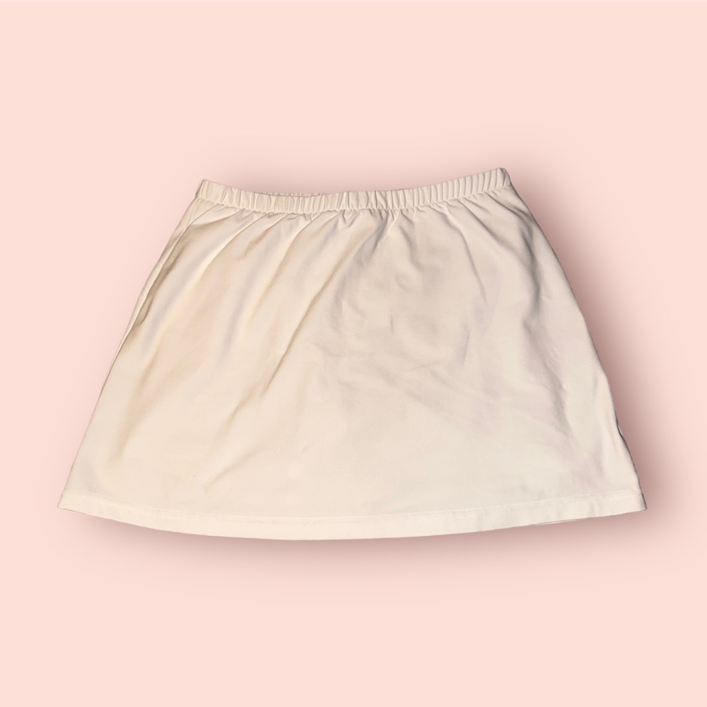 Nike Women’s Tennis Skirt Size Medium White